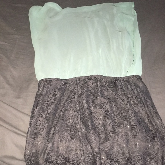 Formal dress - Picture 4 of 5